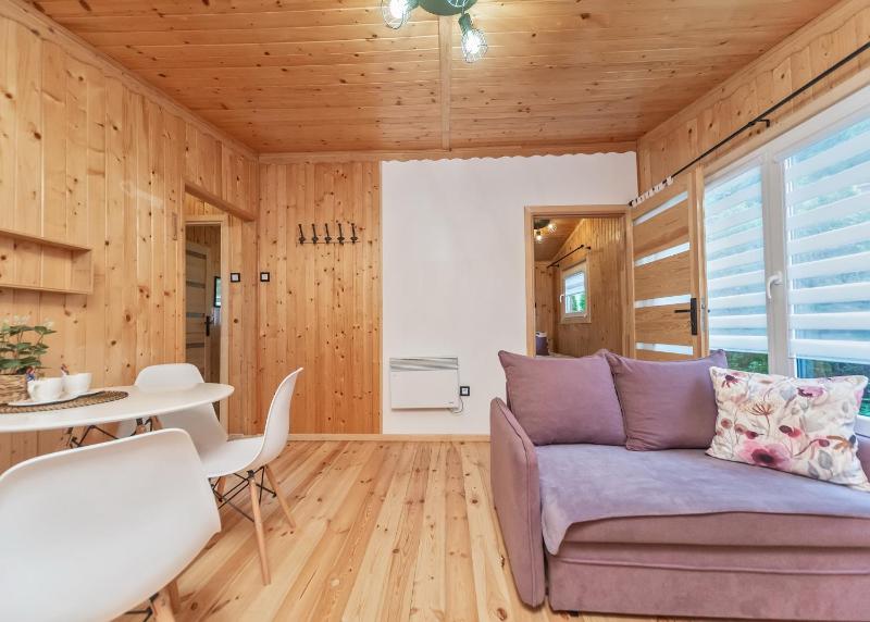 Two-Bedroom House image 4