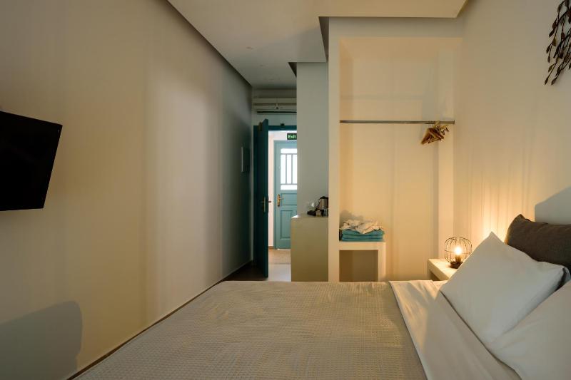 Superior Double or Twin Room image 4