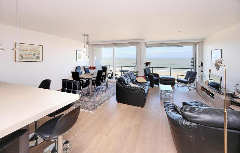 Three-Bedroom Apartment image 1
