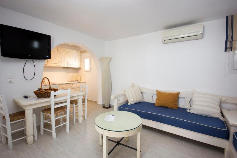 Two-Bedroom Apartment (6 Adults) image 2