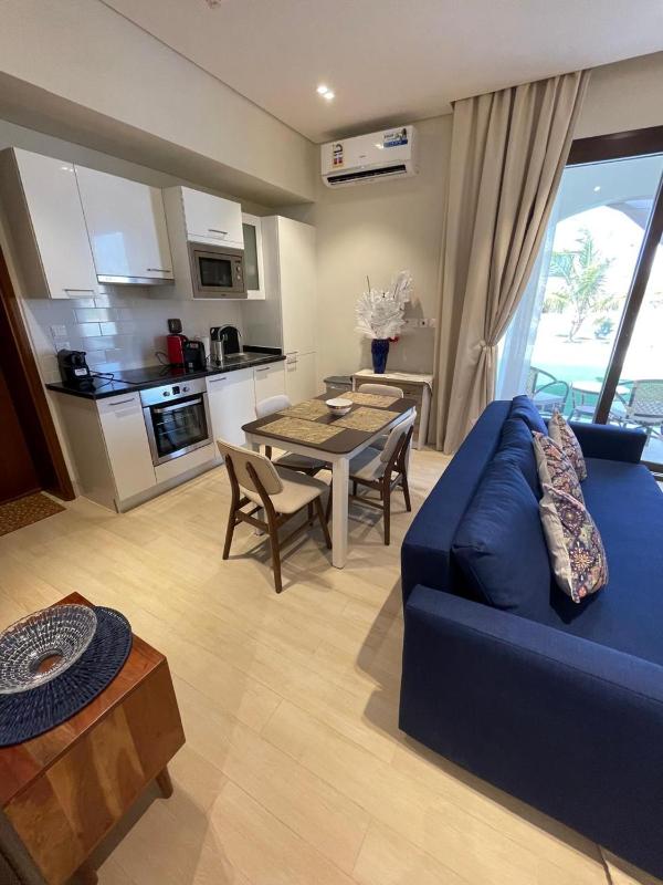 Hawana Salalah Poolside Apartment - image 3