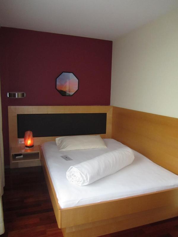 Single Room Standard image 3