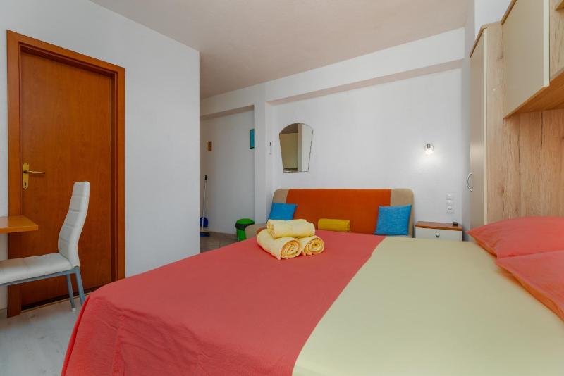 Studio with Balcony and Sea View image 4