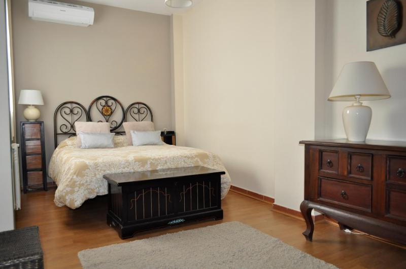 Apartamentos Turísticos Espinel Free Parking - image 42