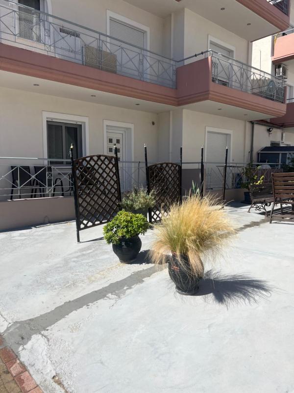 Apartment with Garden View image 2