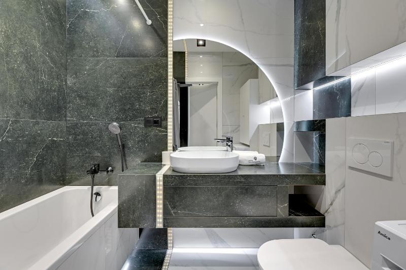 Plac Unii Gdynia Central by Lion Apartments - image 31