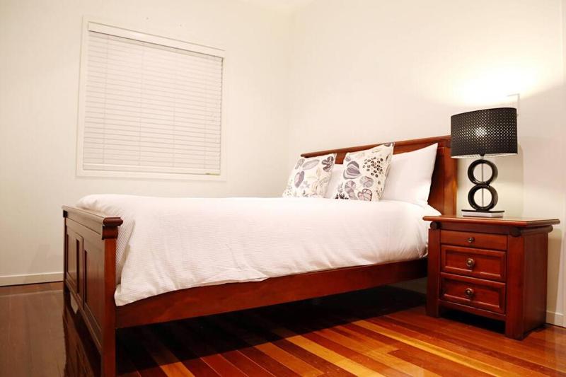 The Palm - Best Location in Surfers Paradise - image 8