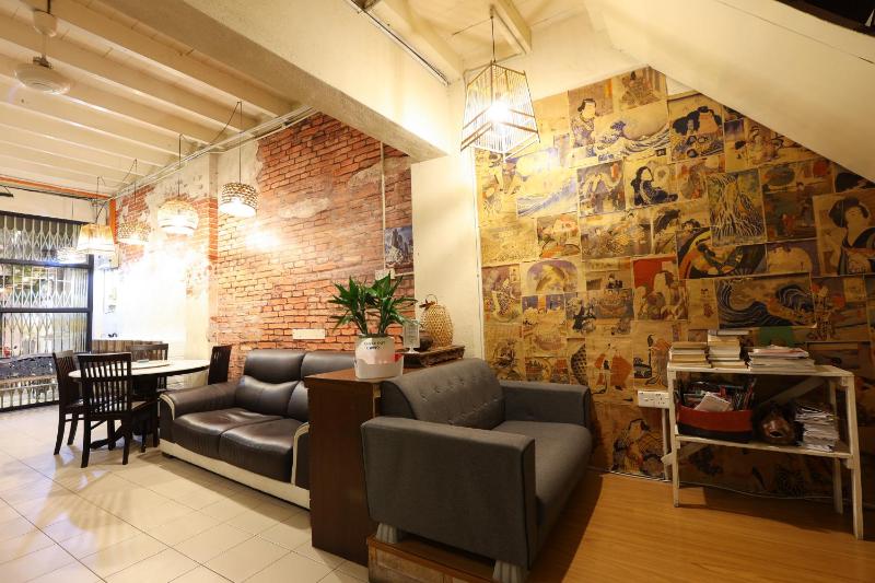 Dou Houz Georgetown - image 11