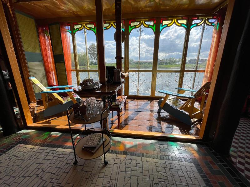 Luxury Suite image 1