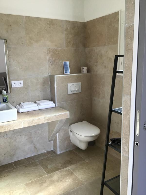 Double Room with Balcony image 2