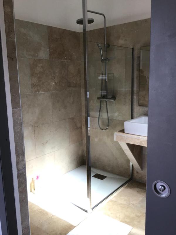 Double Room with Balcony image 4