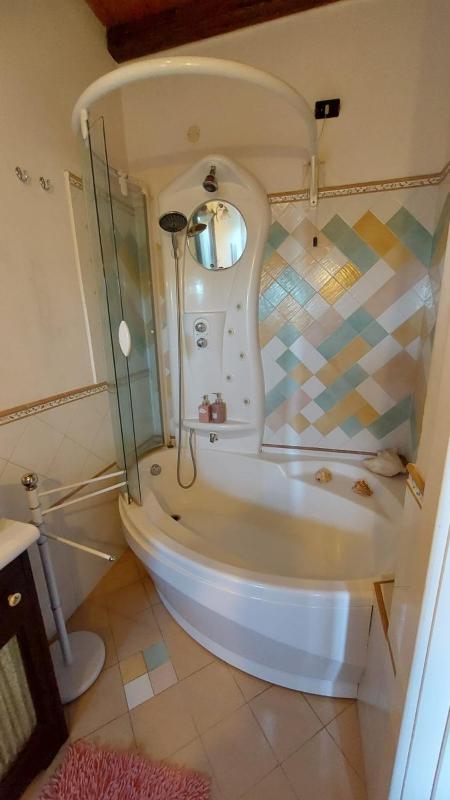 Double Room image 4