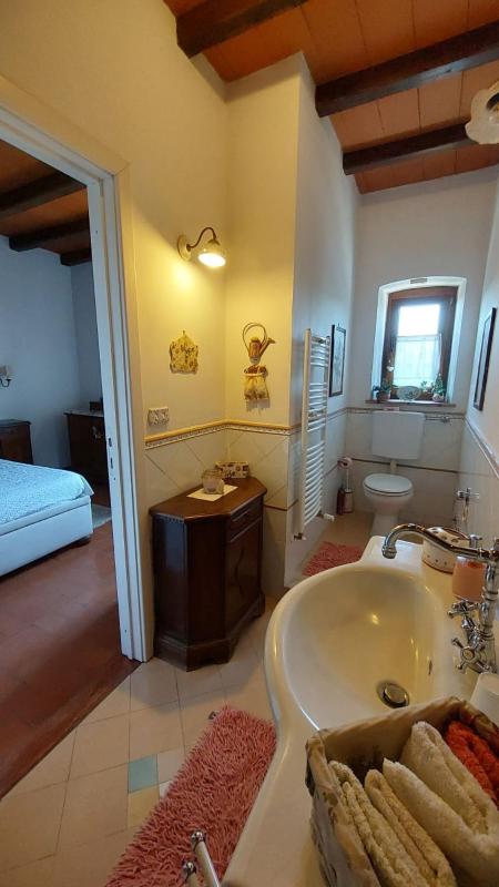 Double Room image 3