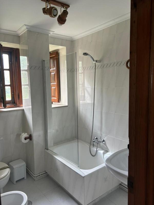Deluxe Double Room (2 Adults + 1 Child) image 1