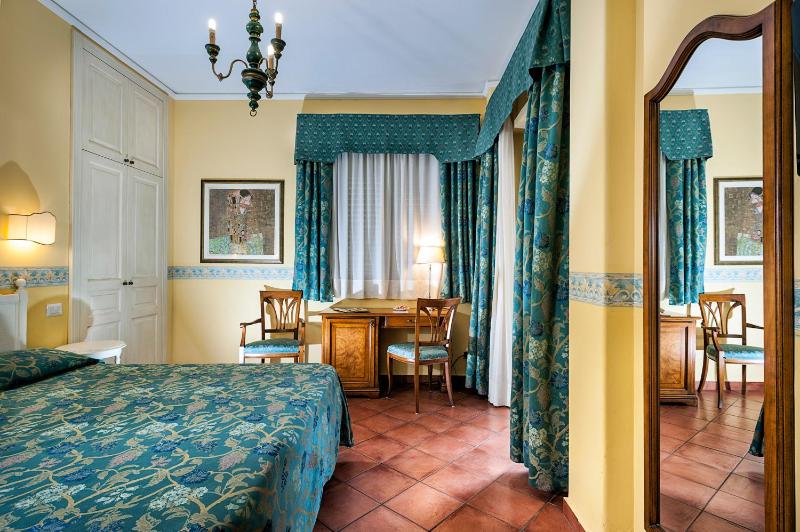 Hotel Sirius - image 12