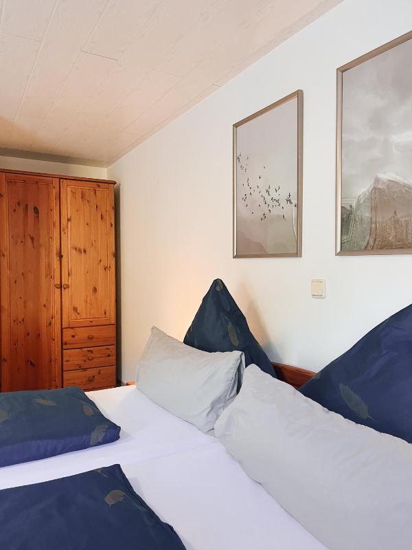 Double Room image 4