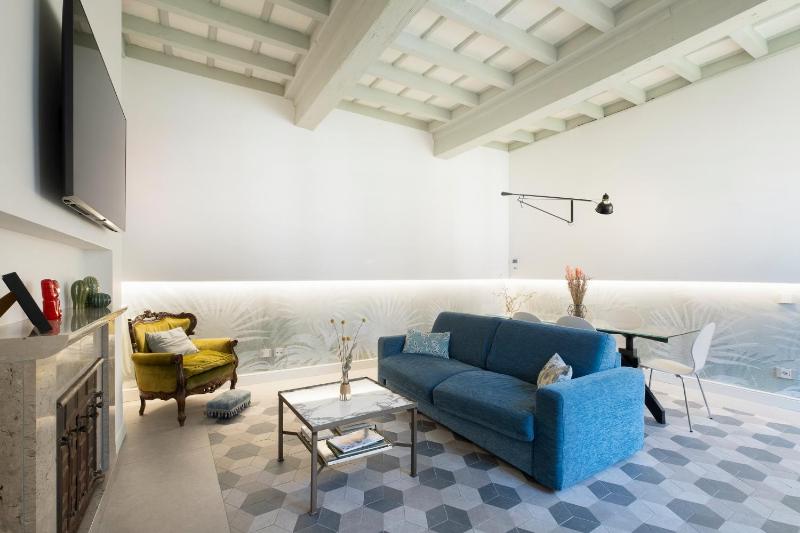 HomeMi Duomo Apartment Images