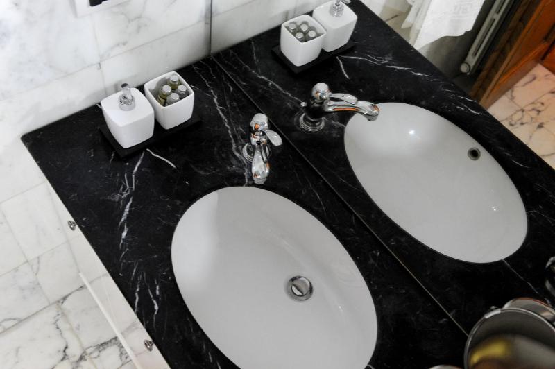 ARIA DI CASA APARTMENT - image 14