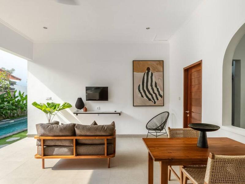 Brand new designer Canggu Villa - image 1