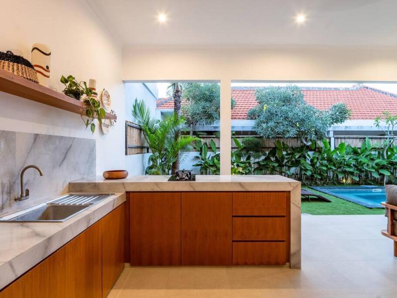 Brand new designer Canggu Villa - image 3