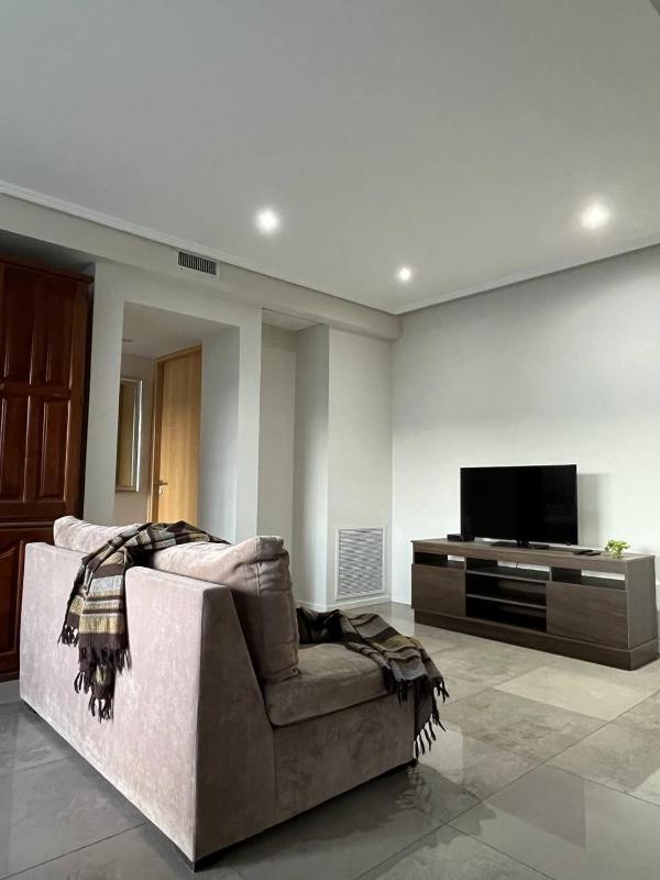 Apartamento céntrico con las mejores vistas de Mendoza - image 12