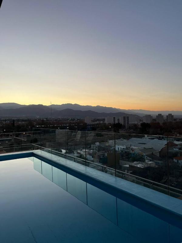 Apartamento céntrico con las mejores vistas de Mendoza - image 7