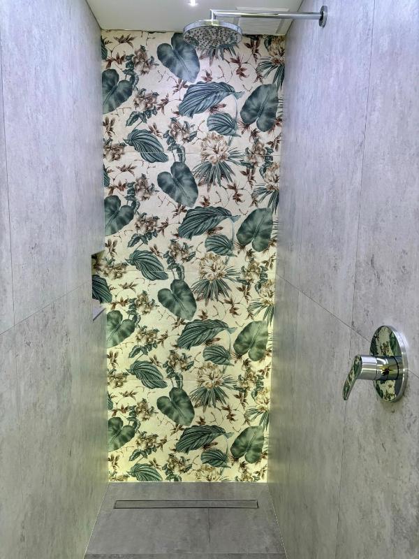 Suite with Spa Bath and Sauna image 2