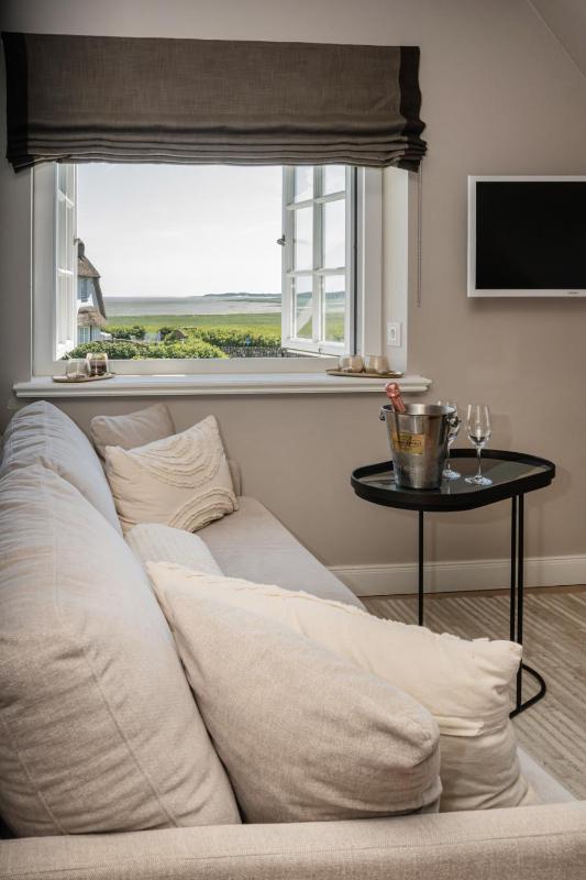 Suite - 2 Guests image 2