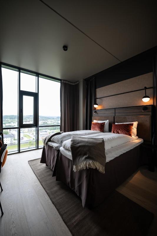 Superior Twin Room image 1