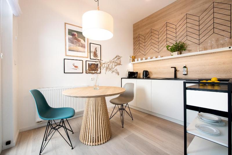 Studio Apartment image 3