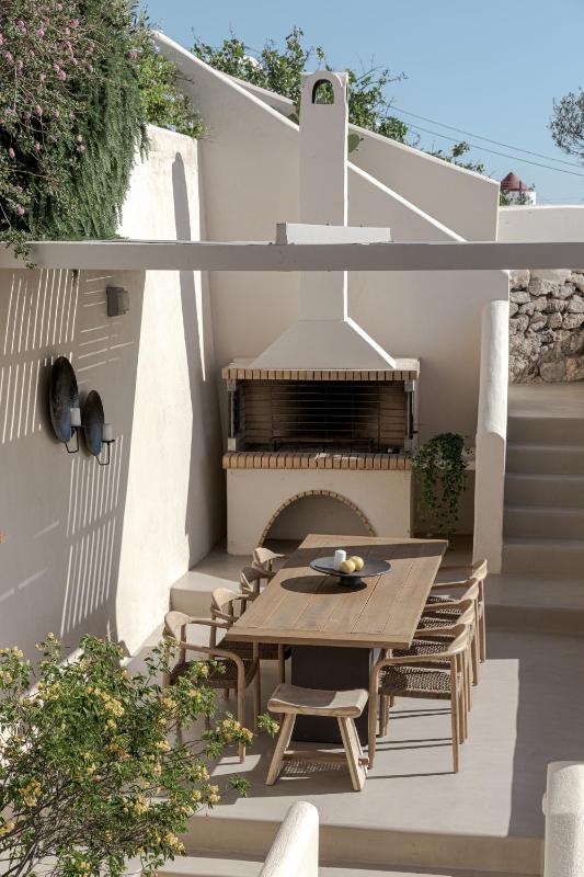 Senior Villa with Private Pool  image 3
