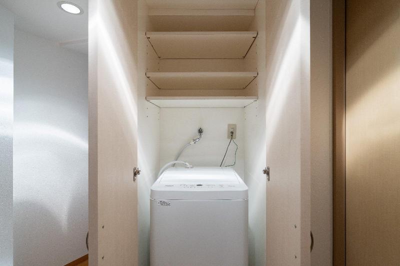Totsu Residence Shiodome - image 12