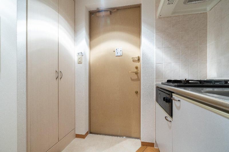 Totsu Residence Shiodome - image 9