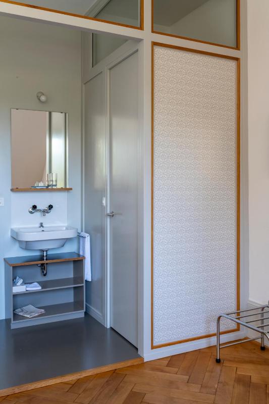 Standard Double Room image 2