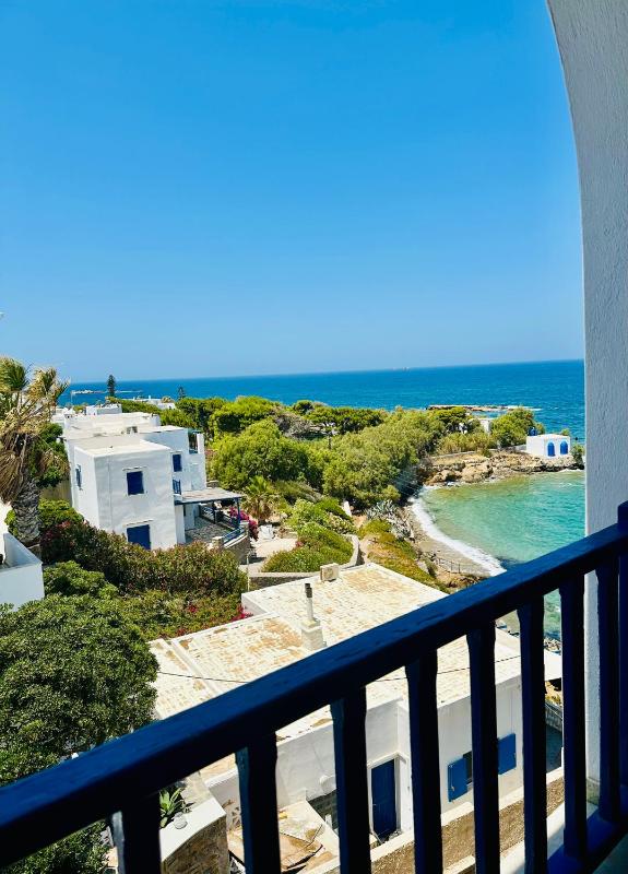 Studio with Sea View (2 Adults) image 3