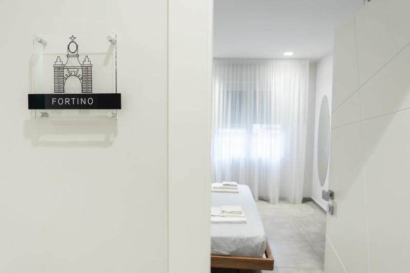 CATANIA E DINTORNI LIVING ROOMS - image 45