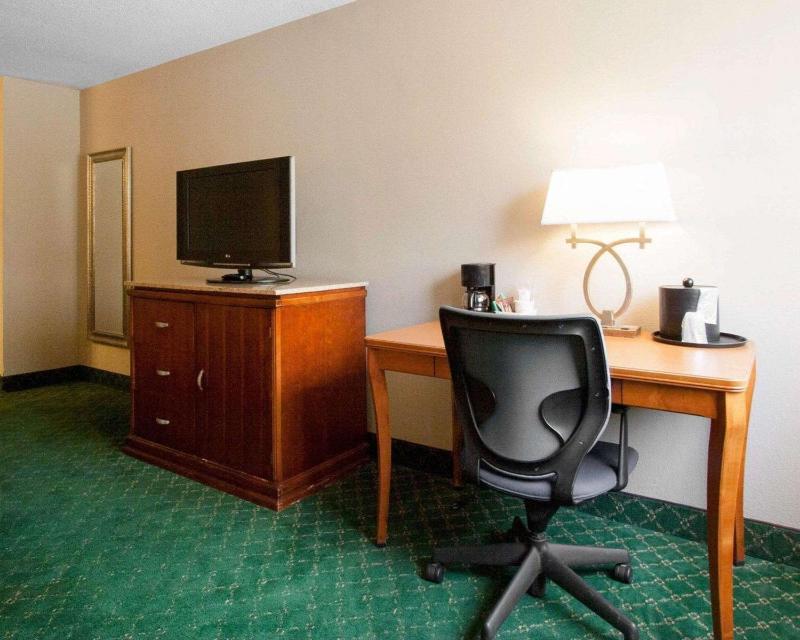 King Room - Non-Smoking image 1