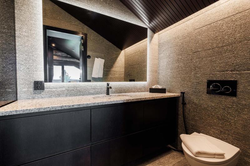 Luxury Villa Utsun Otso inc Hot Tub - image 49