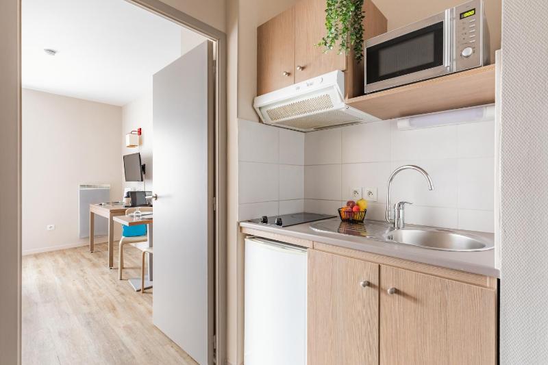 Superior Apartment image 3