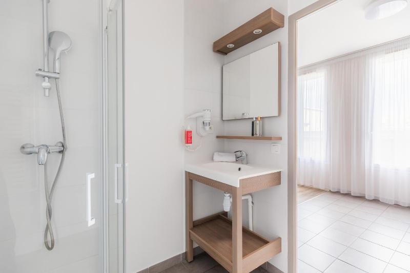 Superior Apartment image 2