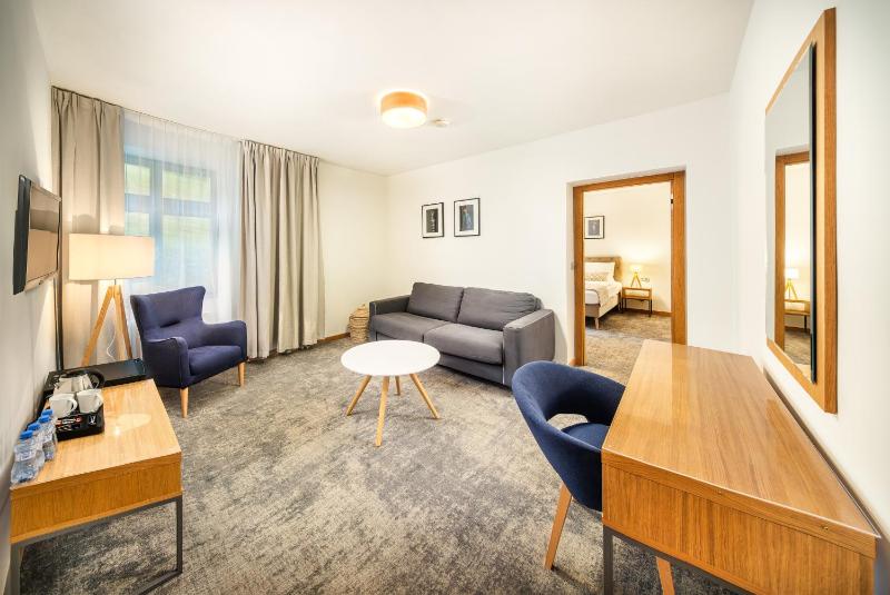 Family Two-Bedroom Suite image 3