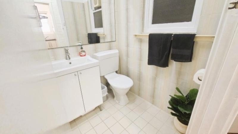 Cozy Corner M106 Studio Apartment near Kings Park - image 2