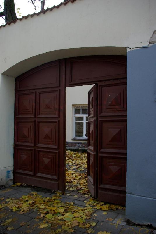 One-Bedroom Apartment (2 Adults + 2 Children) image 3