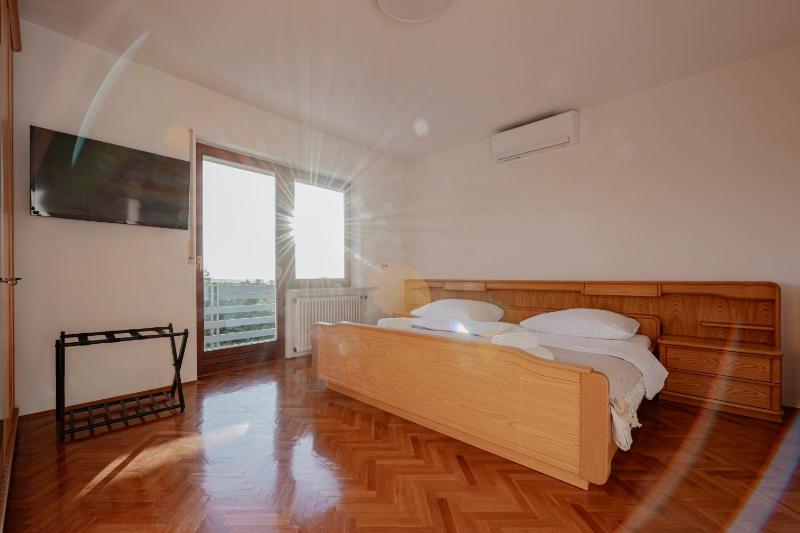 Apartments Silvana by EL-PI TOURS - image 37
