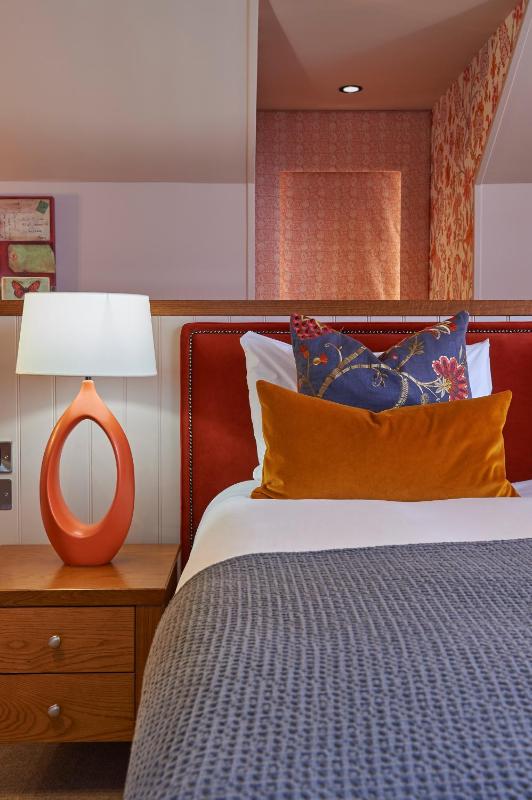 Signature Suite image 3