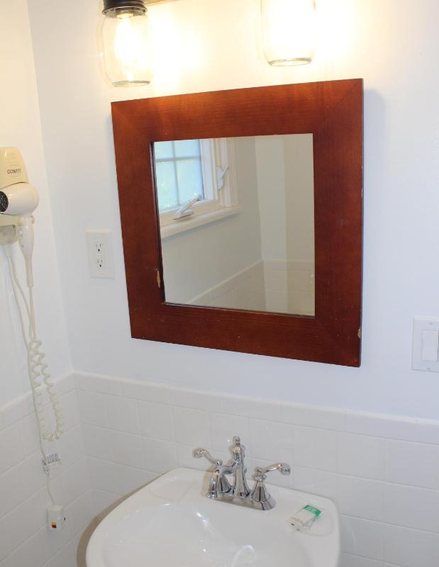 Deluxe Triple Room image 2