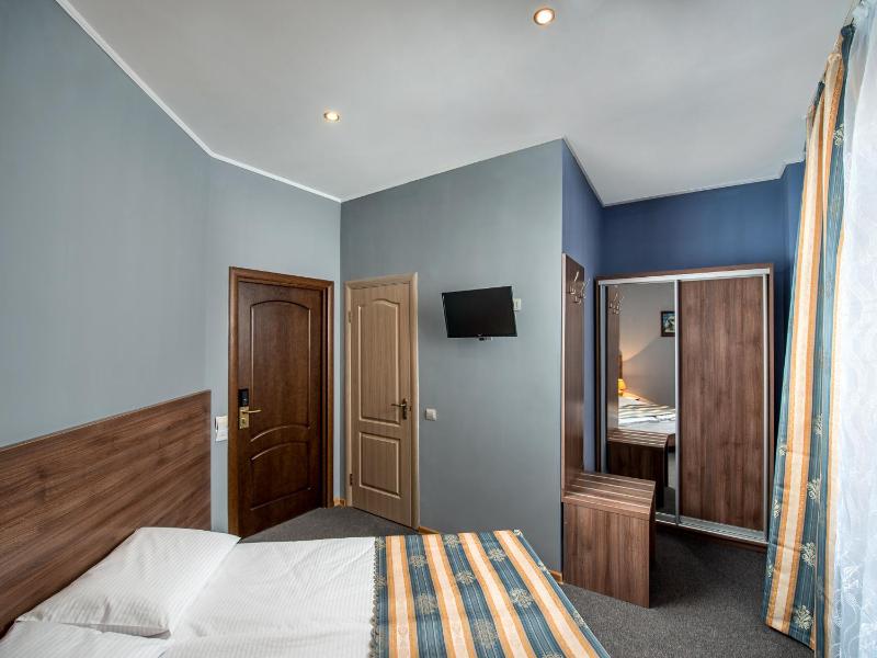 Lviv Central Jam Hotel - image 16