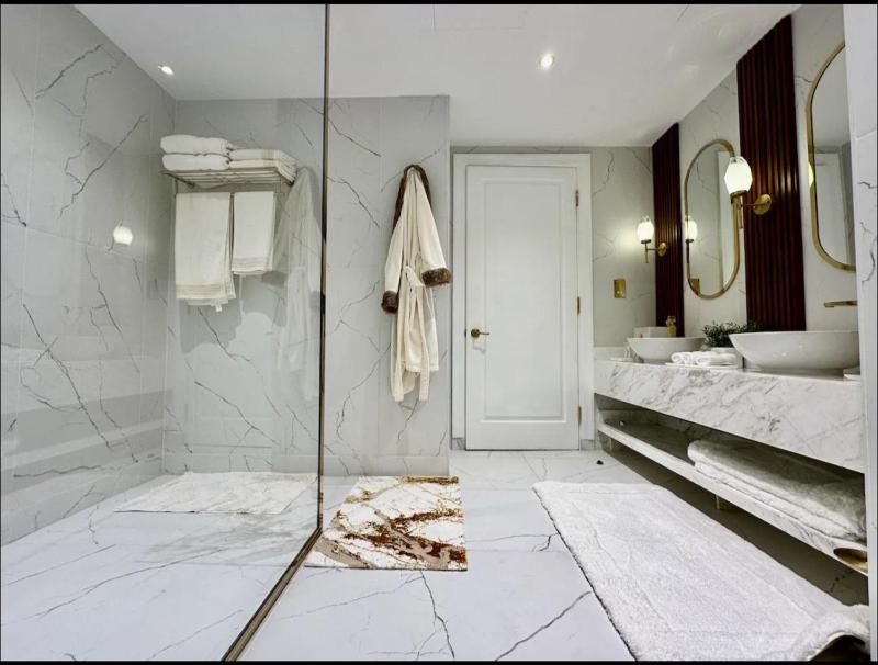 Joy Luxury Apartment - image 11