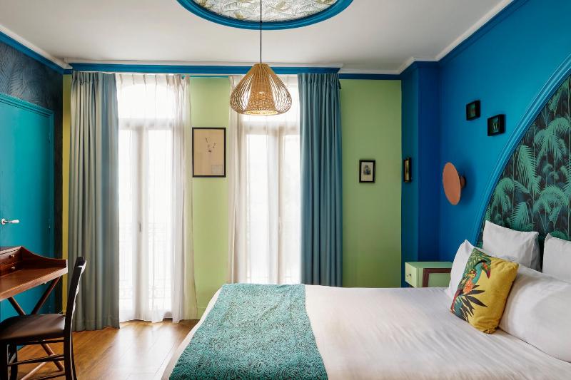 Standard Double or Twin Room image 4