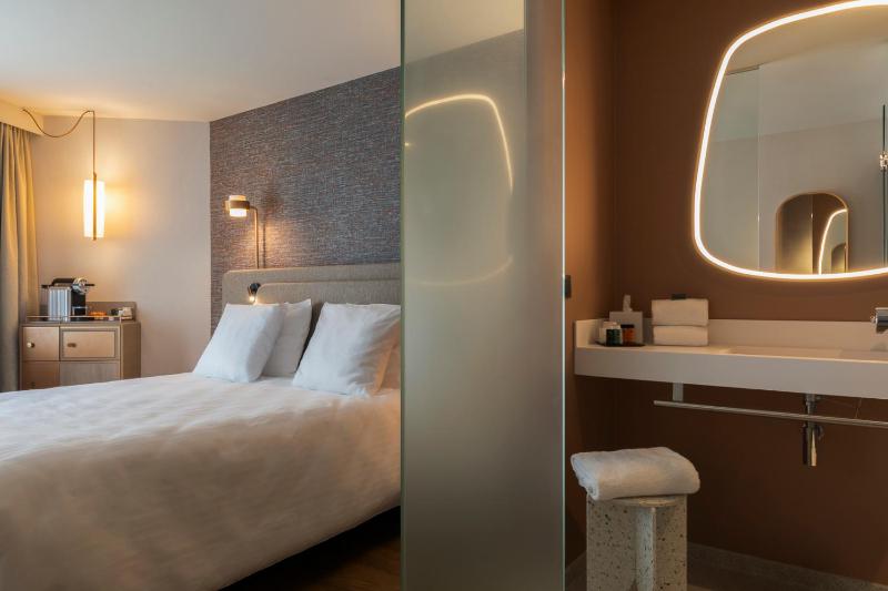 Superior Double Room with Terrace image 3